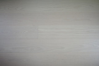 L-U083 GERALDINE Engineered OAK Flooring – 7 1/2 X 3/4 (23.32 SQFT)